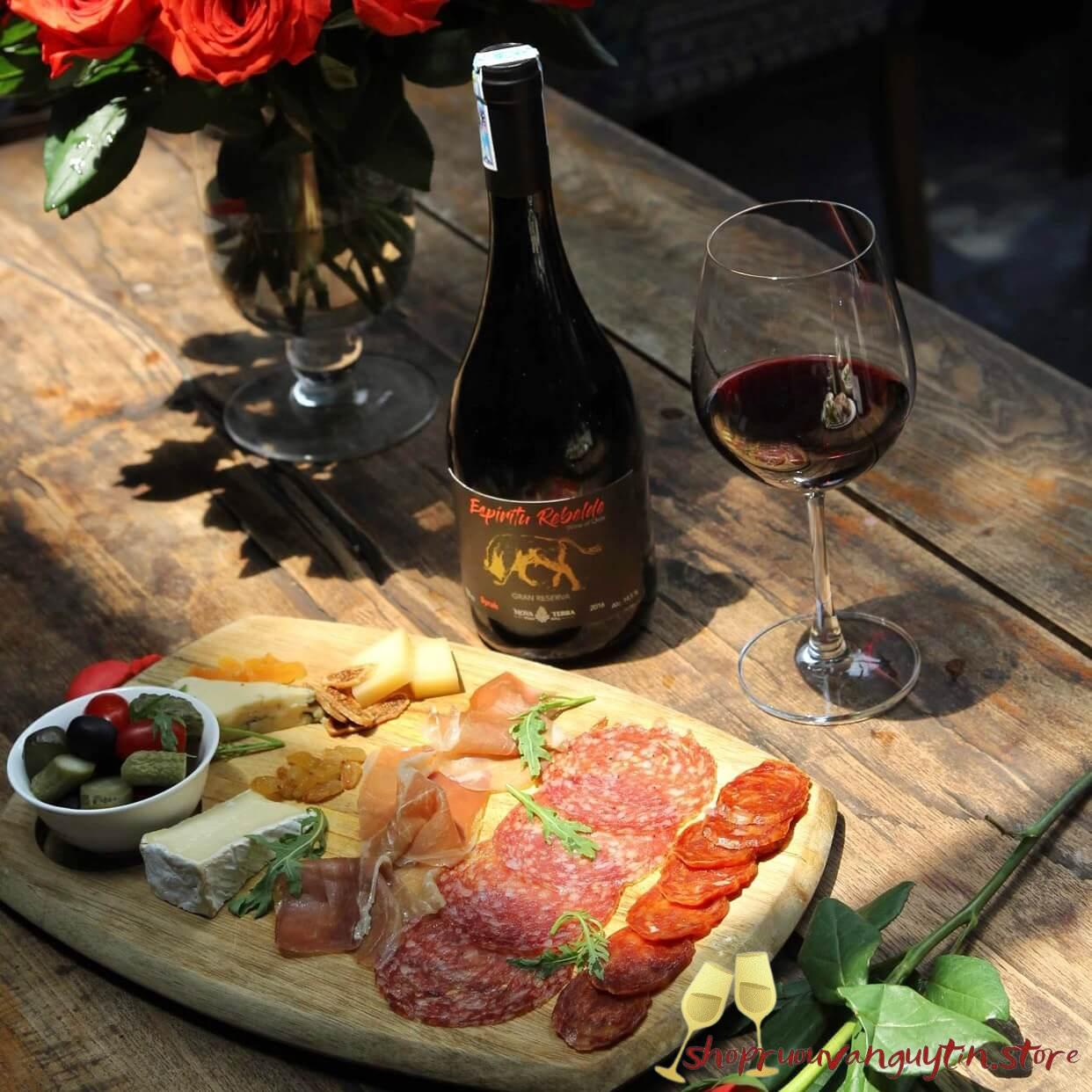 Espiritu Rebelde Syrah Gran Reserva (Bò đen)