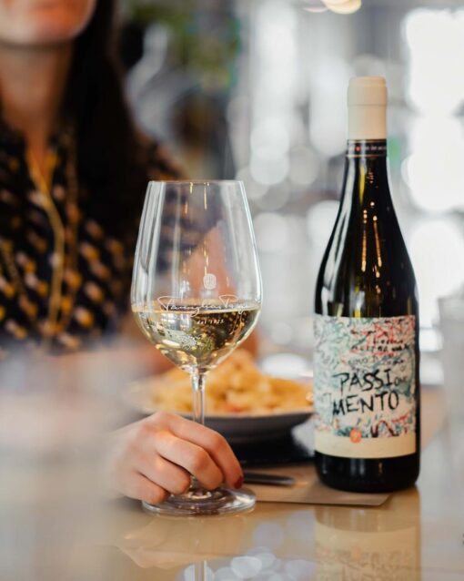 Pasqua Romeo & Juliet Passione Sentimento White; PASQUA ROMEO & JULIET (Passione Sentimento) – White