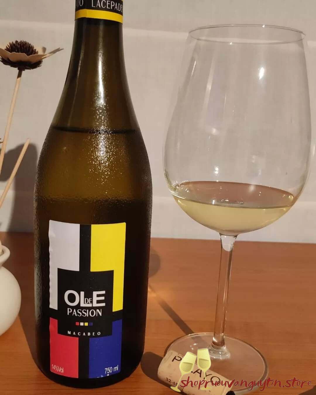 Rượu Vang Trắng Ole De Passion Macabeo - Hình ảnh 2
