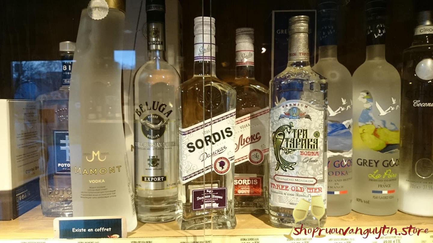 vodka sordis three old man; vodka ông già