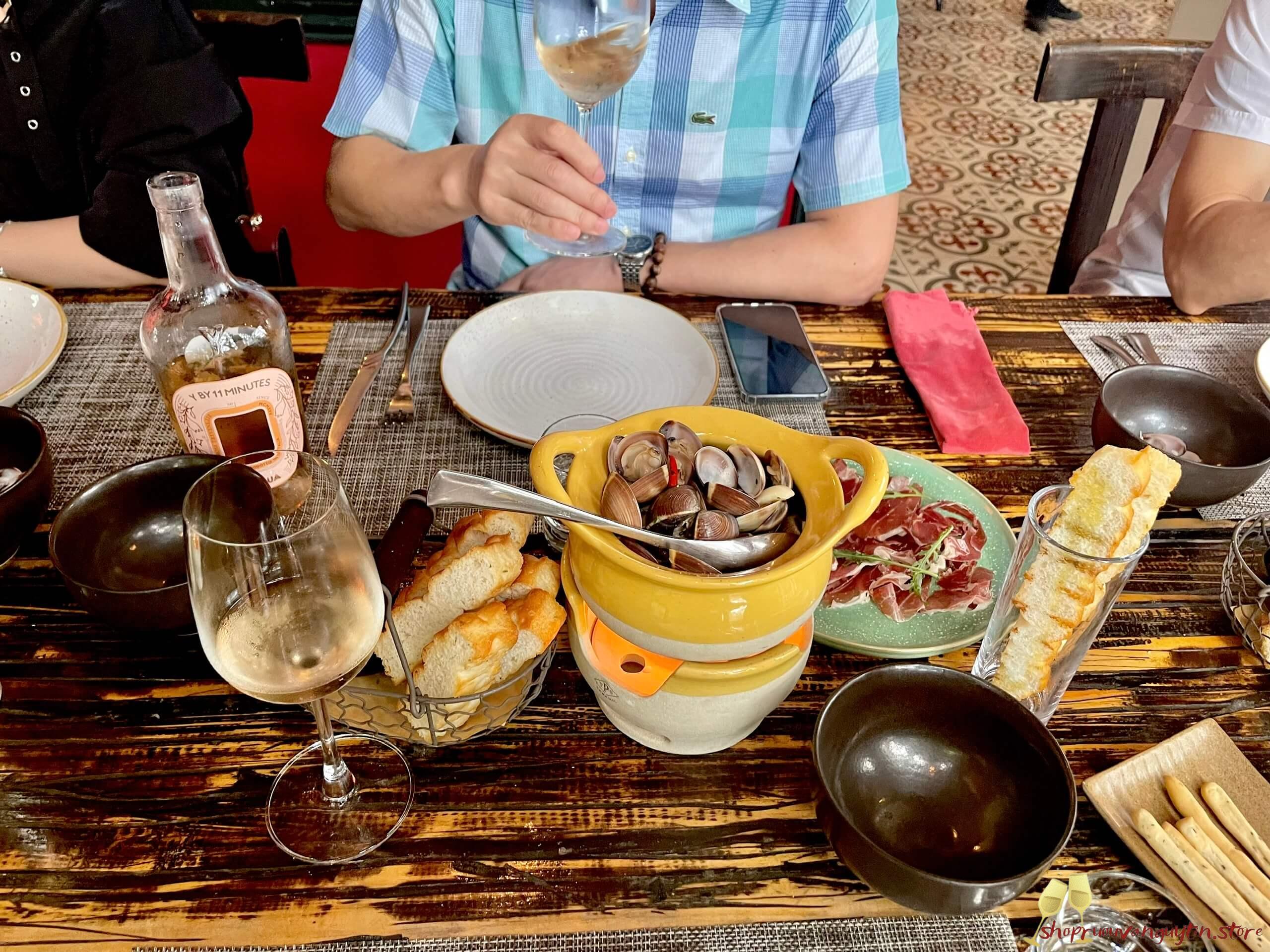 rượu vang hồng Pasqua rose 11 minutes