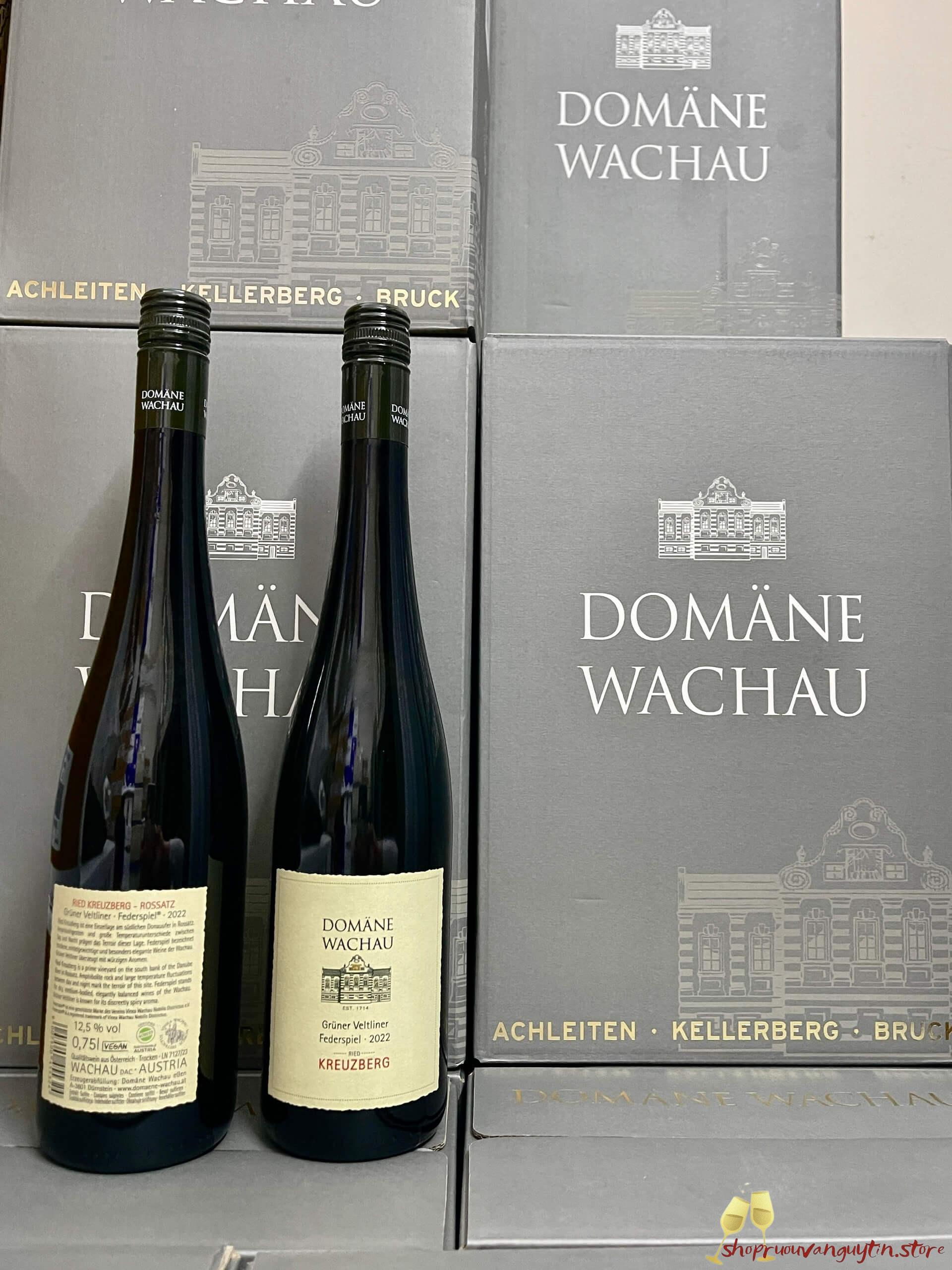 Rượu Vang Áo WACHAU GRÜNER VELTLINER FEDERSPIEL RIED KREUZBERG 2022